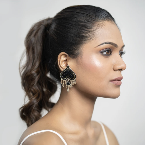 KARAARI Spade Drip Earrings